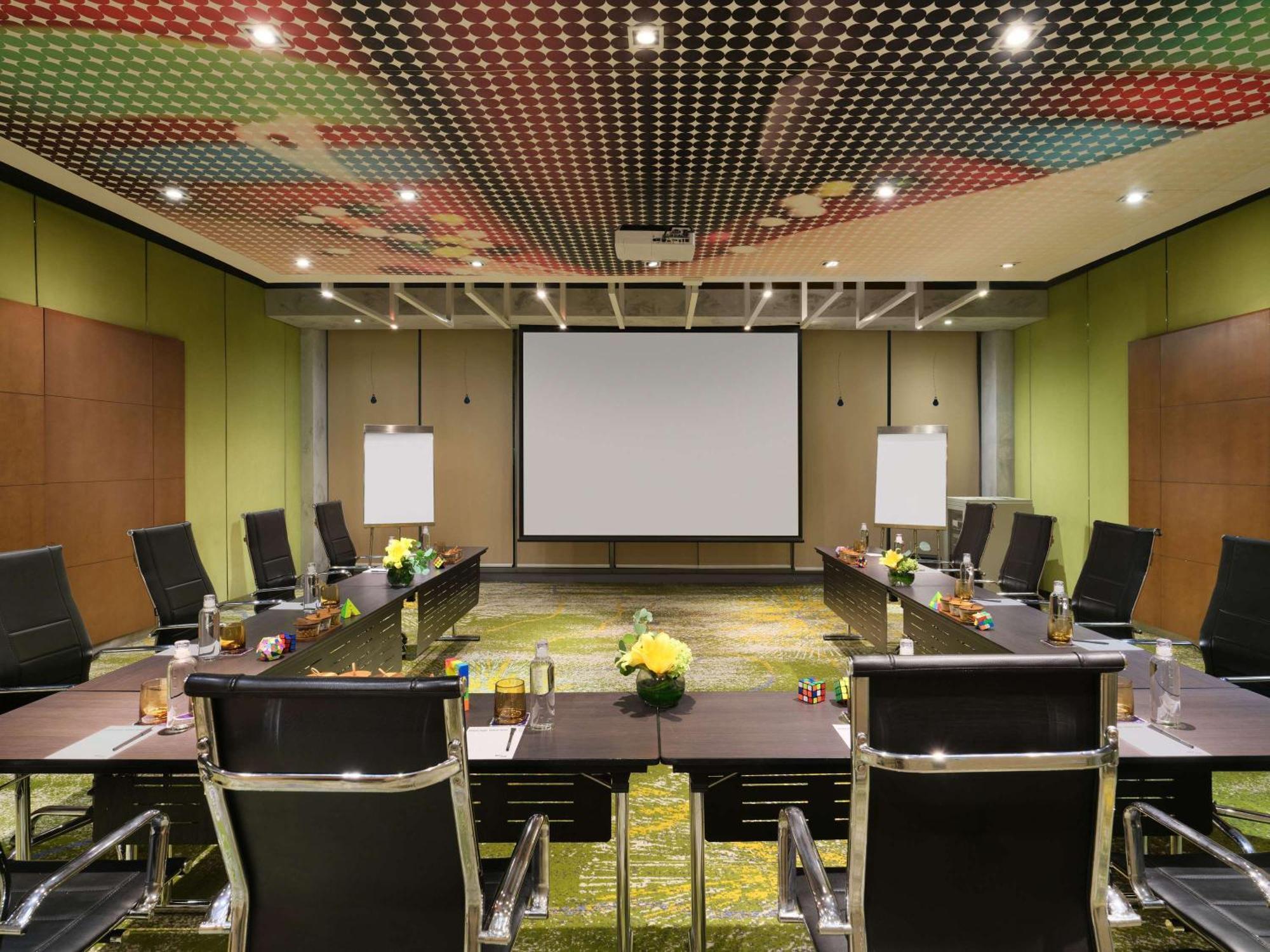 Pullman Jakarta Central Park Eksteriør bilde Meeting room