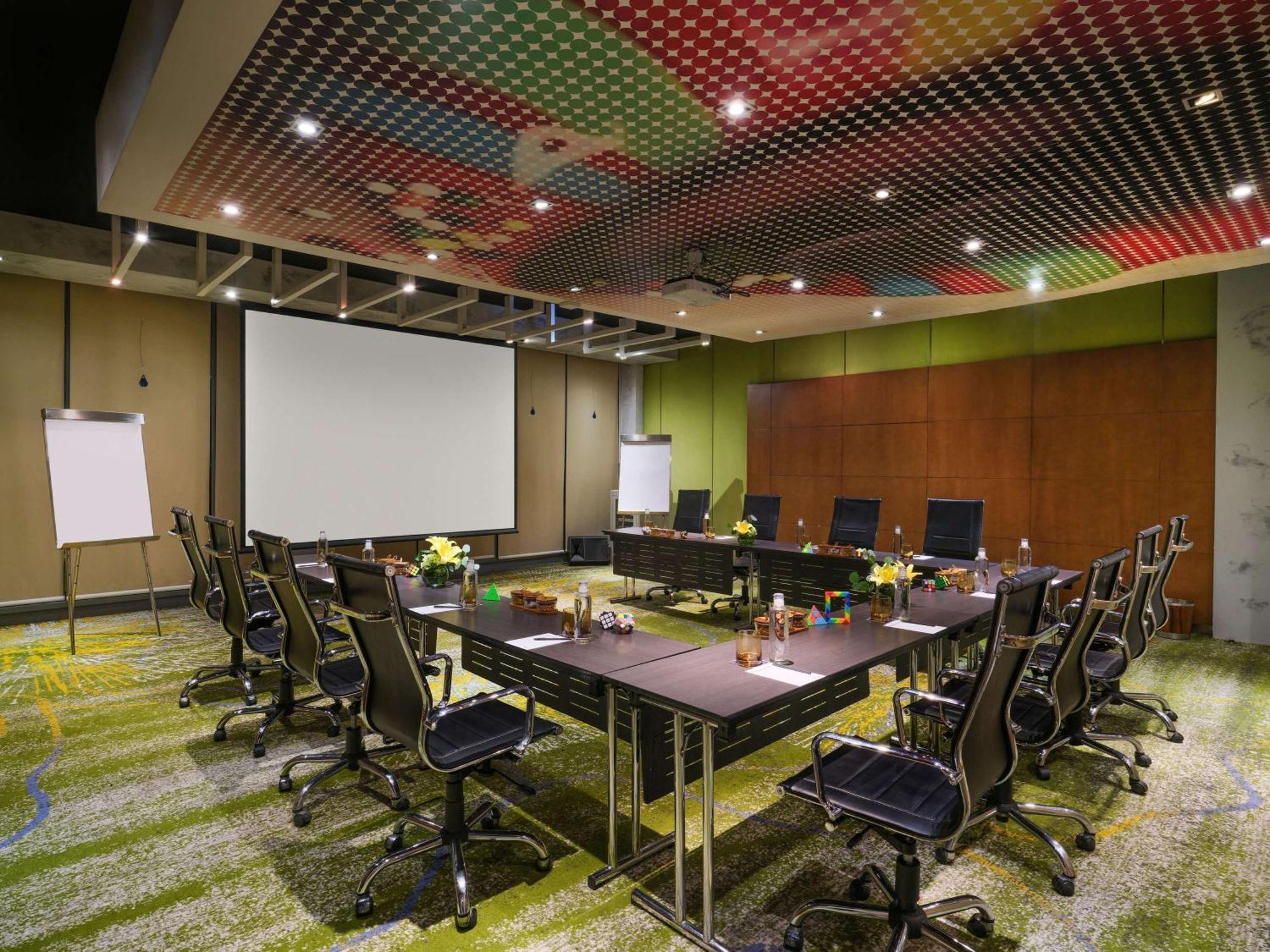 Pullman Jakarta Central Park Eksteriør bilde Meeting room